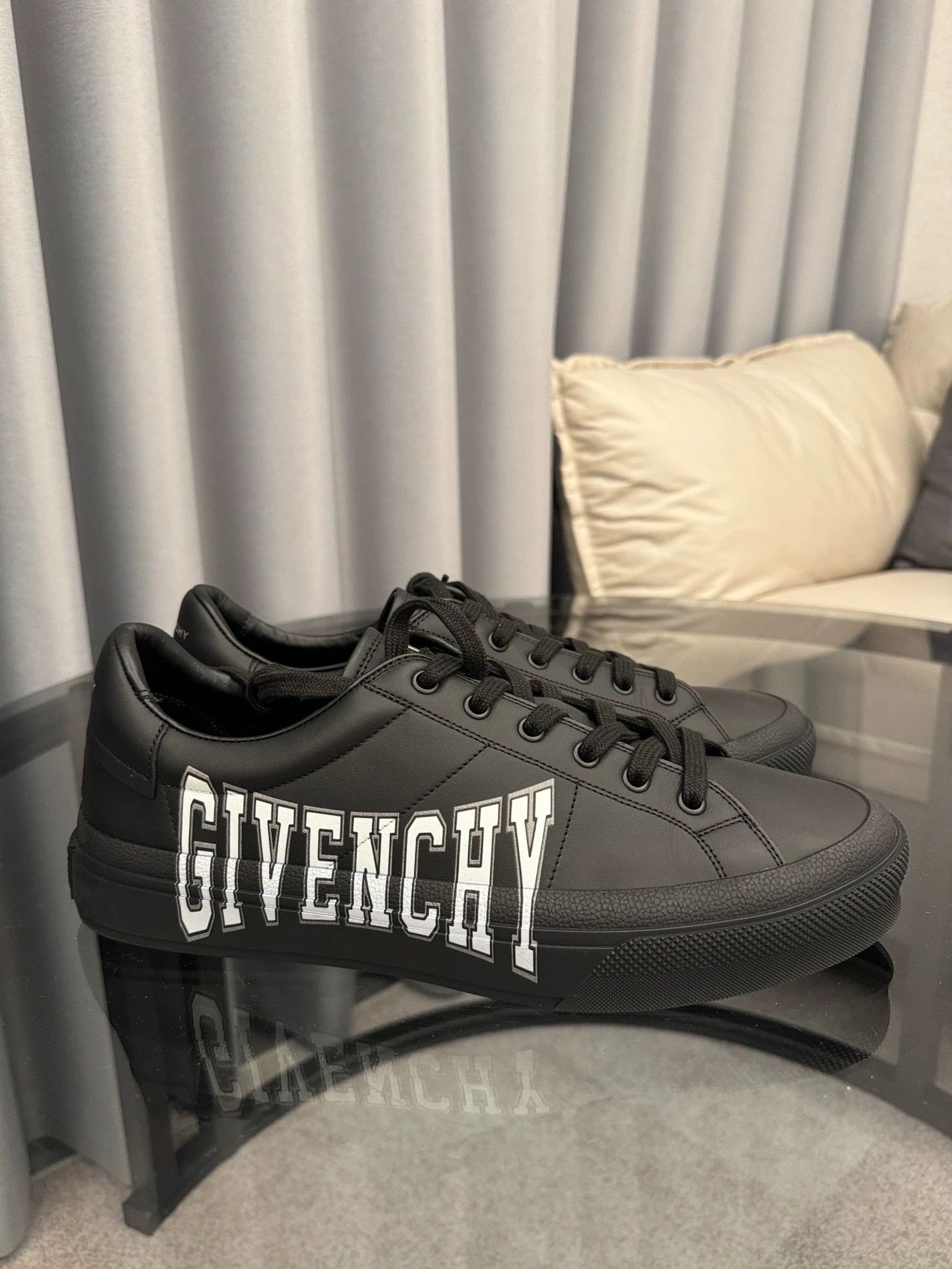 Givenchy Givenchy Court Sneakers Black Size 42 Near New Size US 9 / EU 42 - 8 Thumbnail