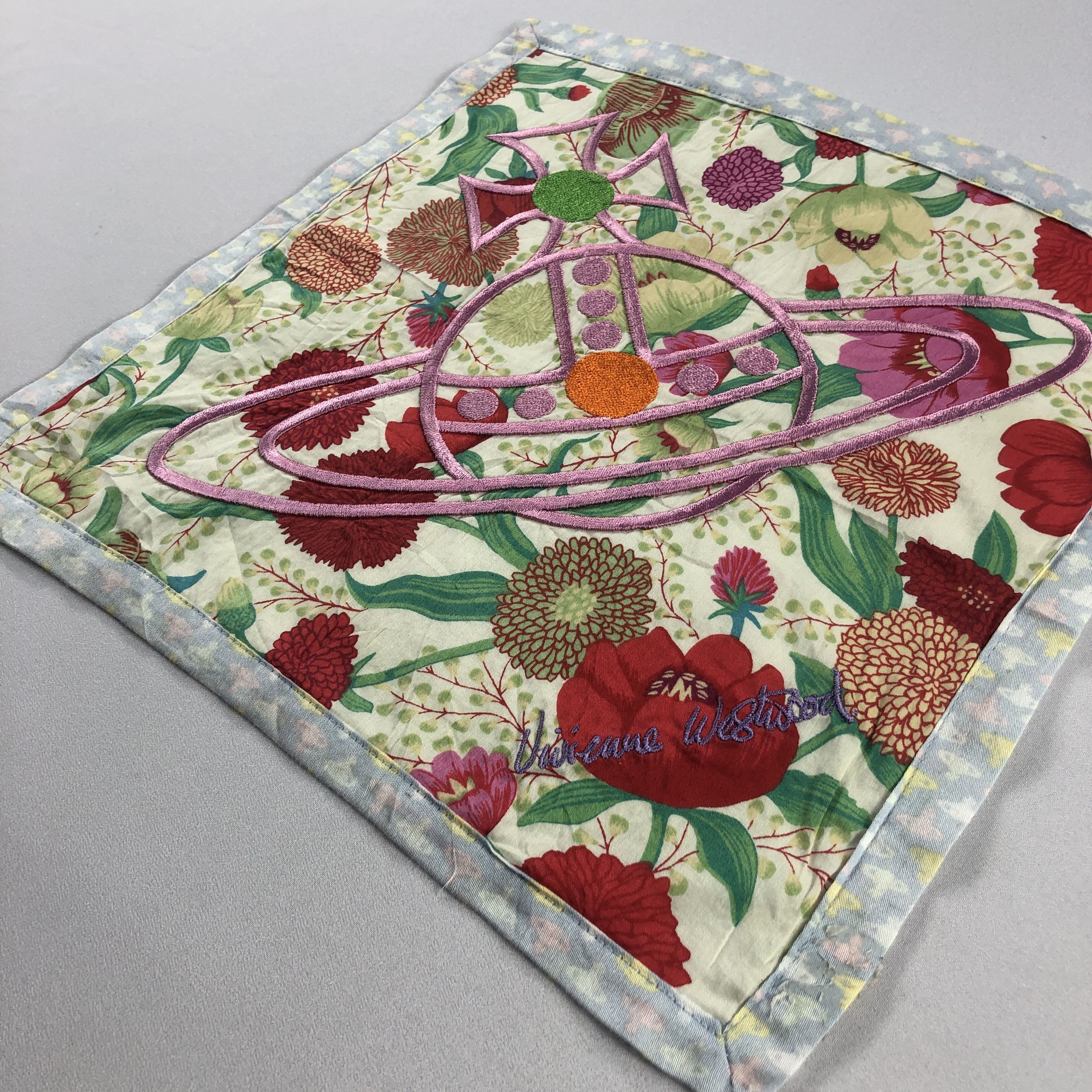 Vintage Vivienne Westwood Handkerchief Neckerchief Bandana H2505 Size ONE SIZE - 2 Thumbnail