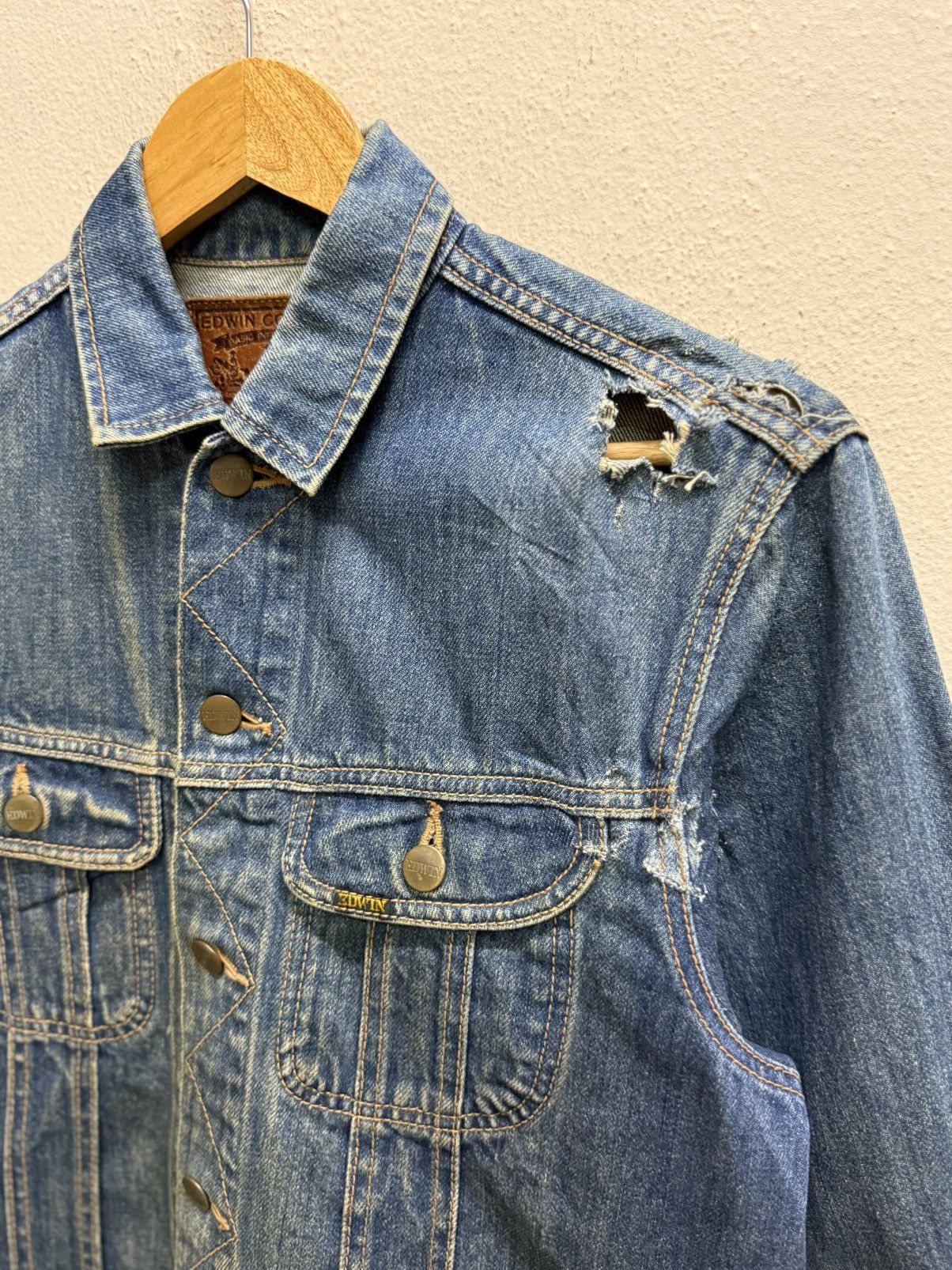 Edwin Vintage 80s Edwin Distressed Denim Trucker Jacket Jeans Size US S / EU 44-46 / 1 - 23 Thumbnail