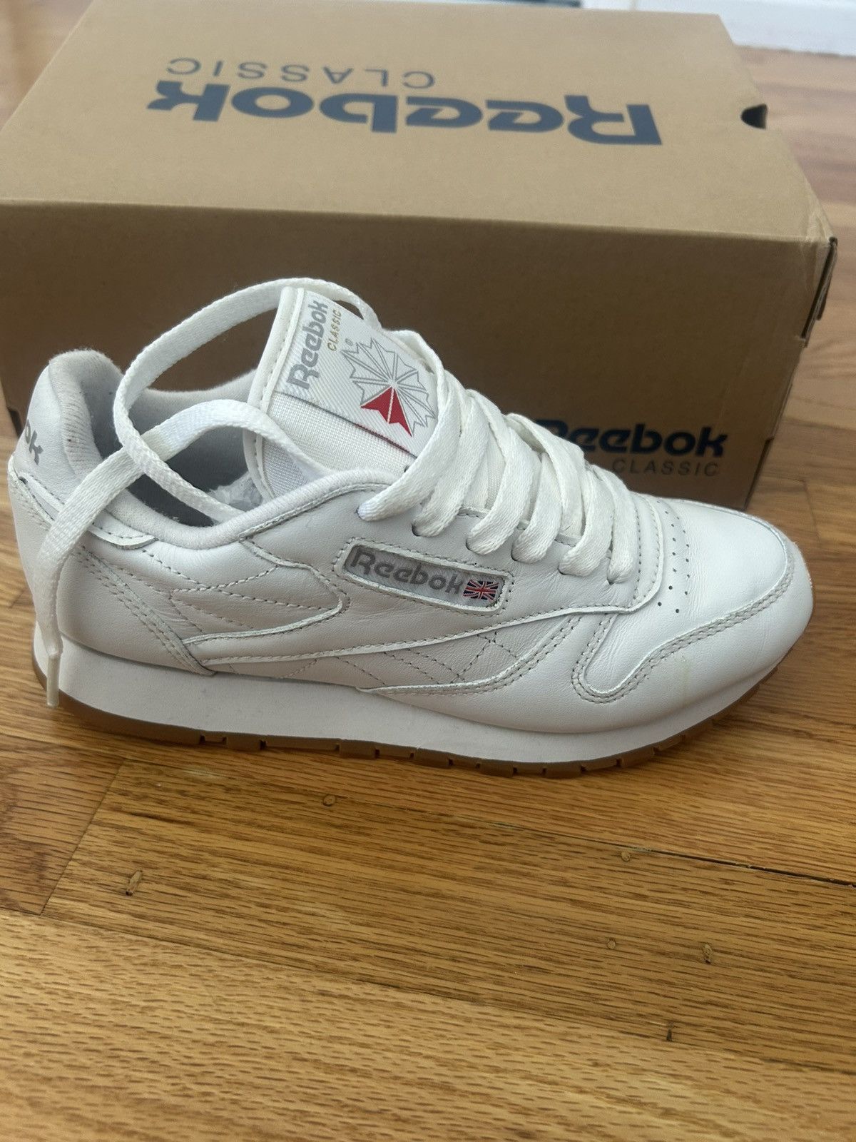 Reebok Reebok Classic Leather White Gum Brown Sole Size US 5.5 / IT 35.5 - 2 Thumbnail