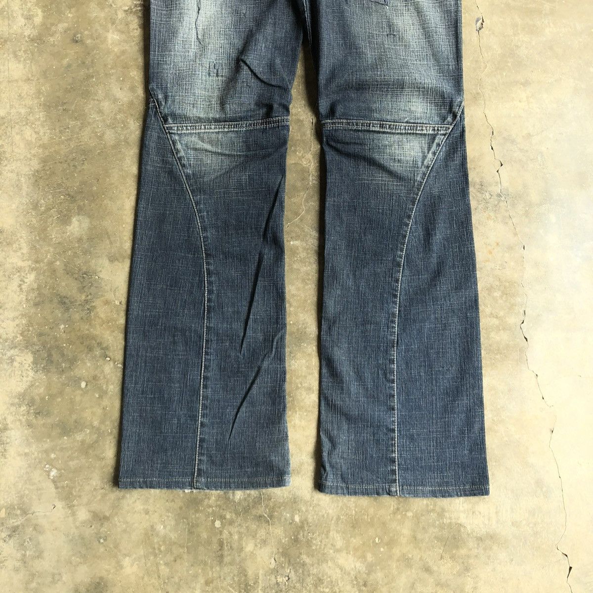 Marithe + Francois Girbaud 2000s Marithe + Francois Girbaud Distressed Bootcut Jeans Size US 29 - 4 Thumbnail