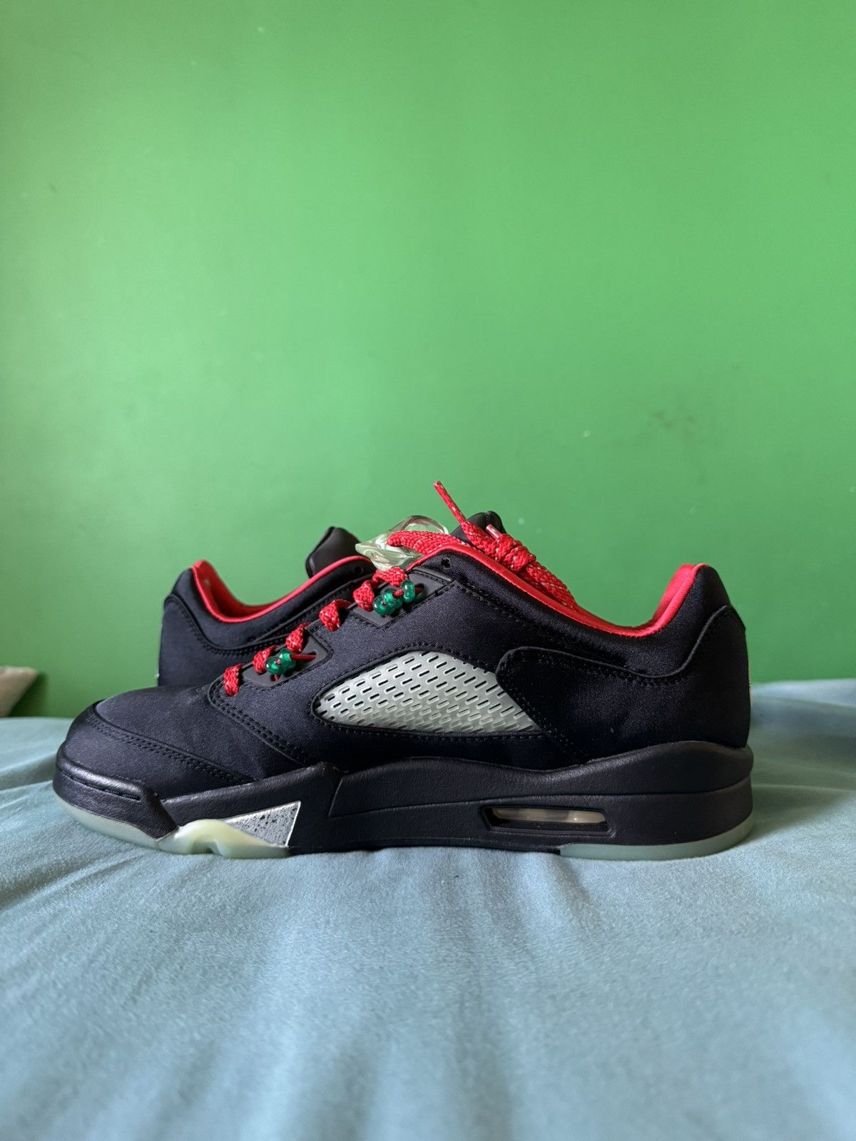 Jordan Brand Jordan 5 low clot 2022 Size US 10 / EU 43 - 2 Thumbnail