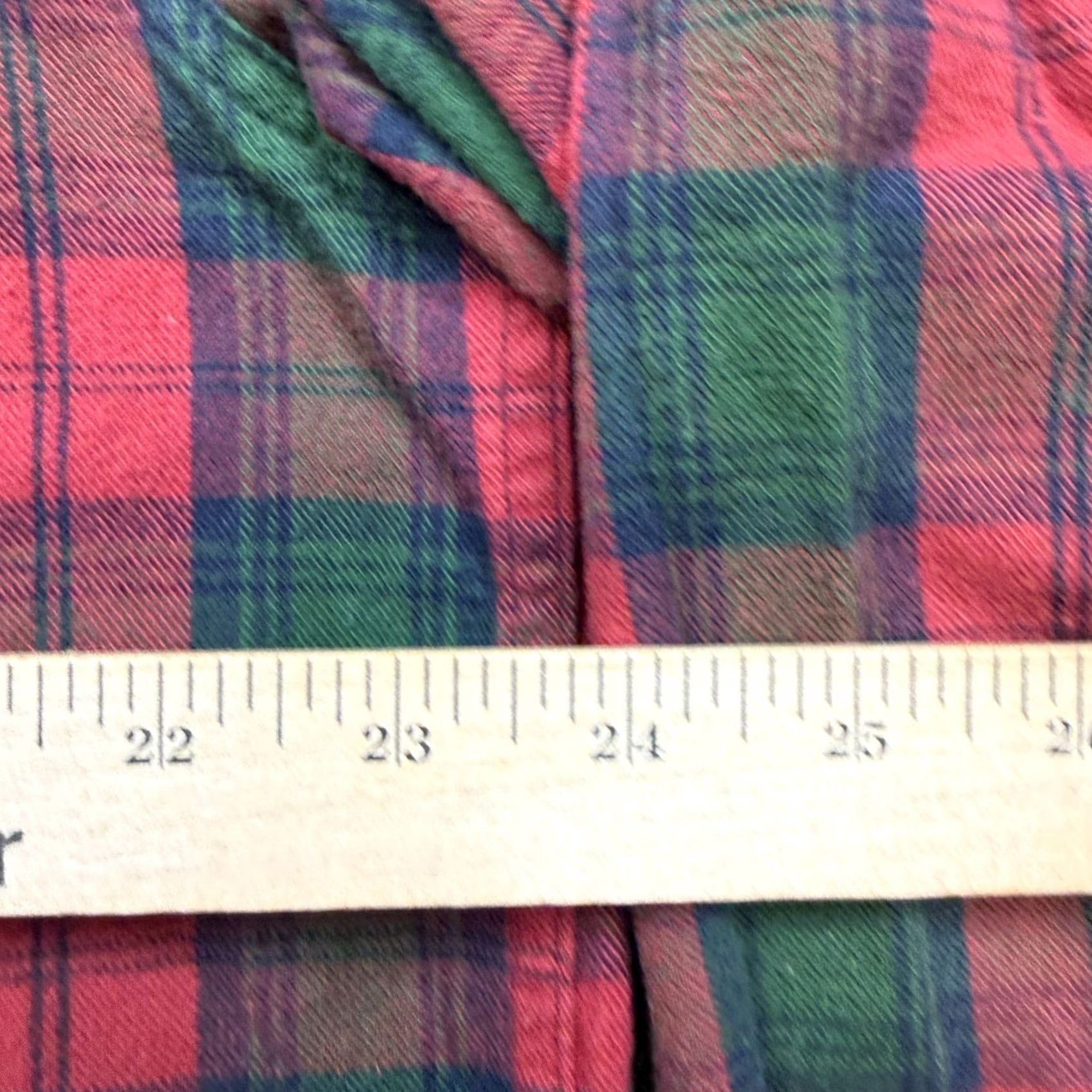 Vintage VINTAGE L.L. Bean Button-Up Shirt Mens Size L Red Green Plaid Long Sleeve Wool Cotton Y2K Lumberjack Outdoor USA Virginia Model Maine Guide Size US L / EU 52-54 / 3 - 6 Thumbnail