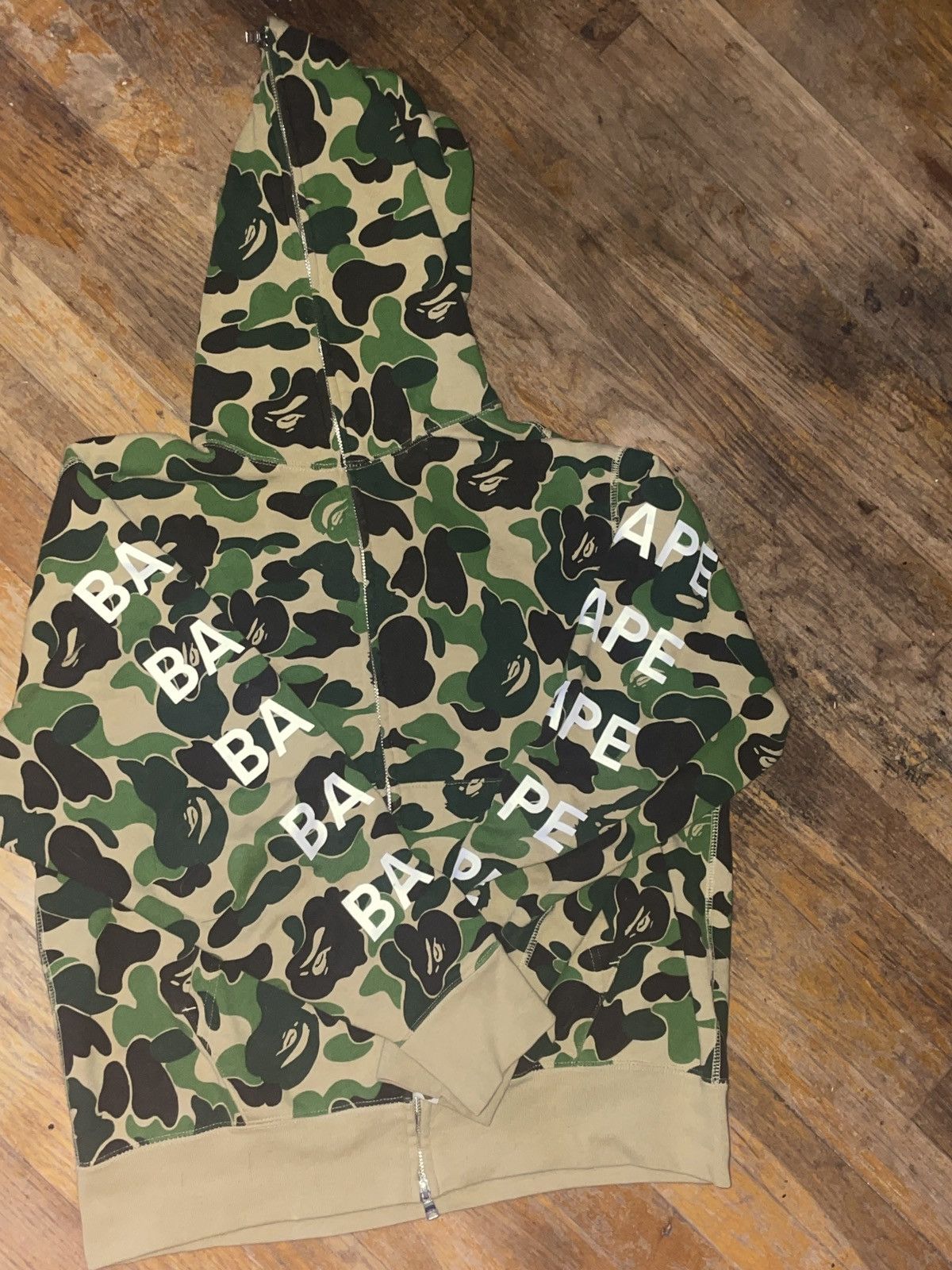 Bape ABC Camo Relaxed Full Zip hoodie Size US S / EU 44-46 / 1 - 1 Thumbnail