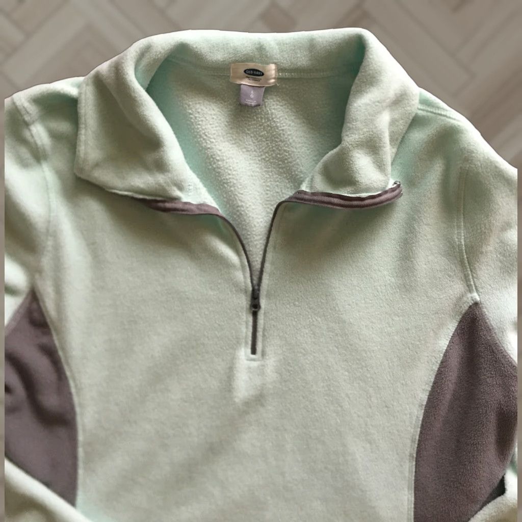 Old Navy VINTAGE? No. Old Navy Jacket Women L Gray Green Fleece Polyester Pullover Regular Size Size L / US 10 / IT 46 - 1 Thumbnail