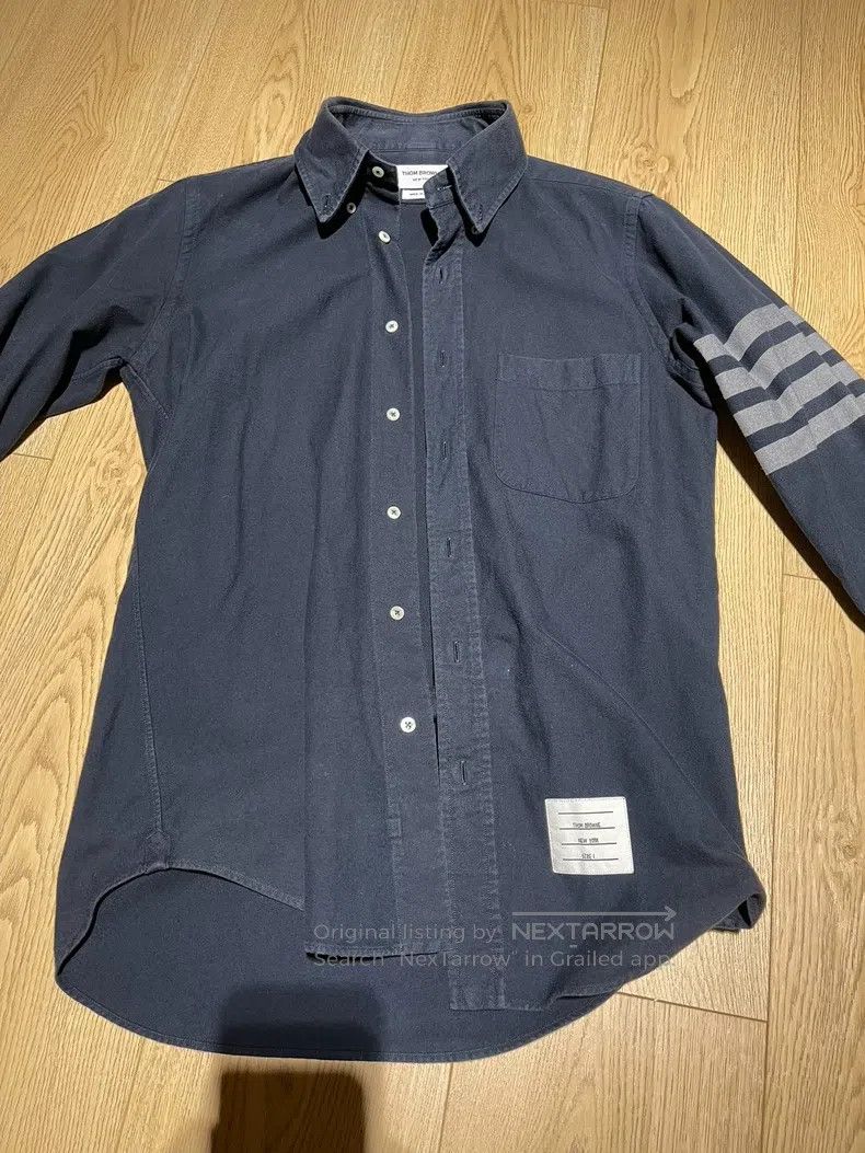 Thom Browne Thom Browne Sleeve label single row long sleeve button shi Size US S / EU 44-46 / 1 - 1 Thumbnail