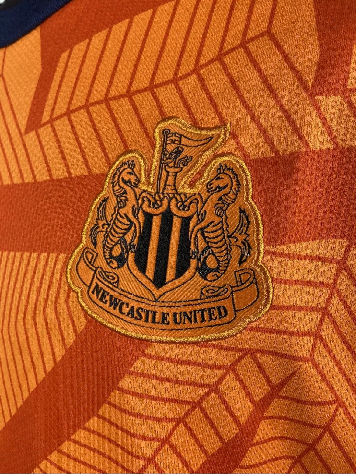Puma Newcastle United FC 2019/20 Third Jersey Puma Size 2XL Size US XXL / EU 58 / 5 - 4 Thumbnail