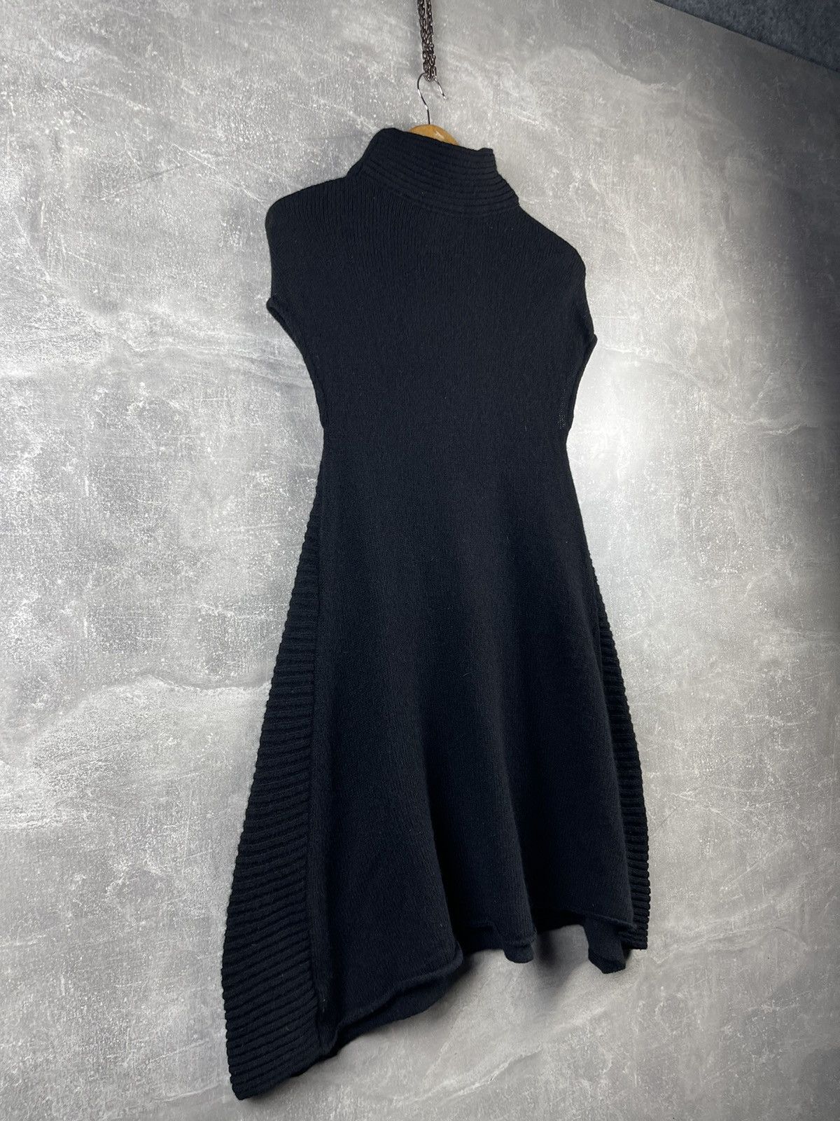 Balenciaga Balenciaga Knits Classic Wool Black Pullover Dress Sweater Size XS / US 0-2 / IT 36-38 - 8 Thumbnail
