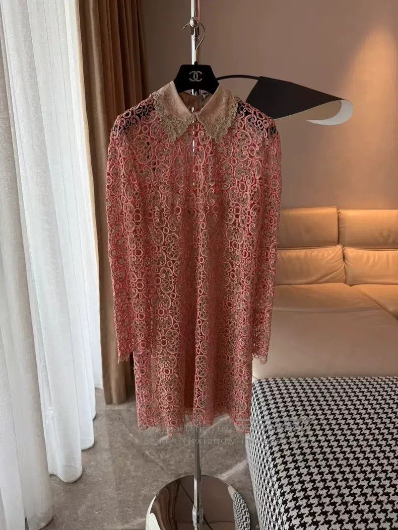 Fendi Fendi Cut-Out Embroidered Dress Size XS / US 0-2 / IT 36-38 - 1 Thumbnail