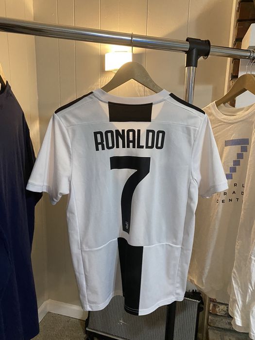 buy juventus ronaldo jersey