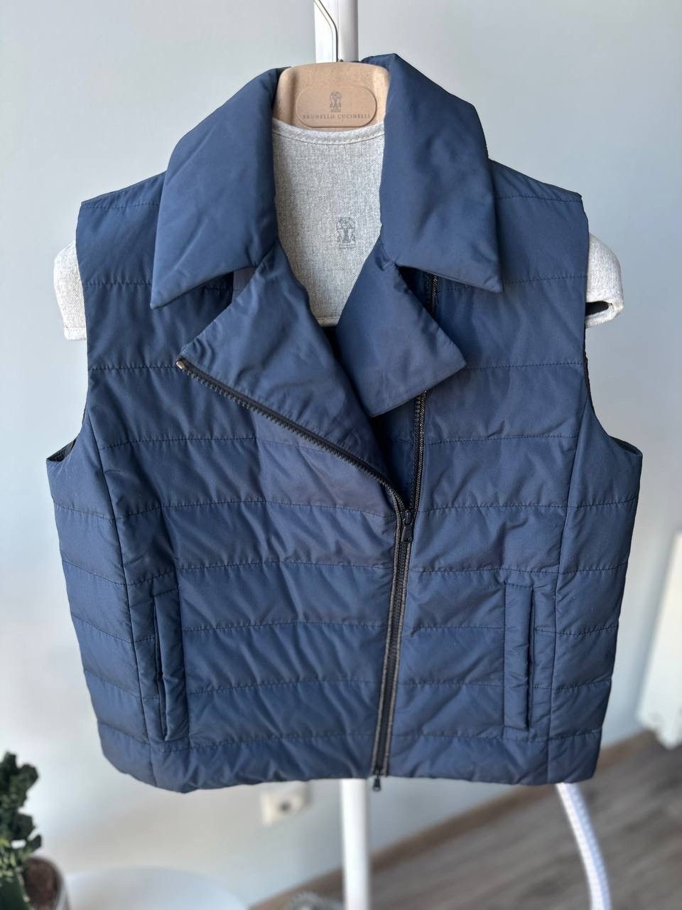 Brunello Cucinelli RRP4340$! Brunello Cucinelli Vest Down Puffer Ledies Size M / US 6-8 / IT 42-44 - 4 Thumbnail