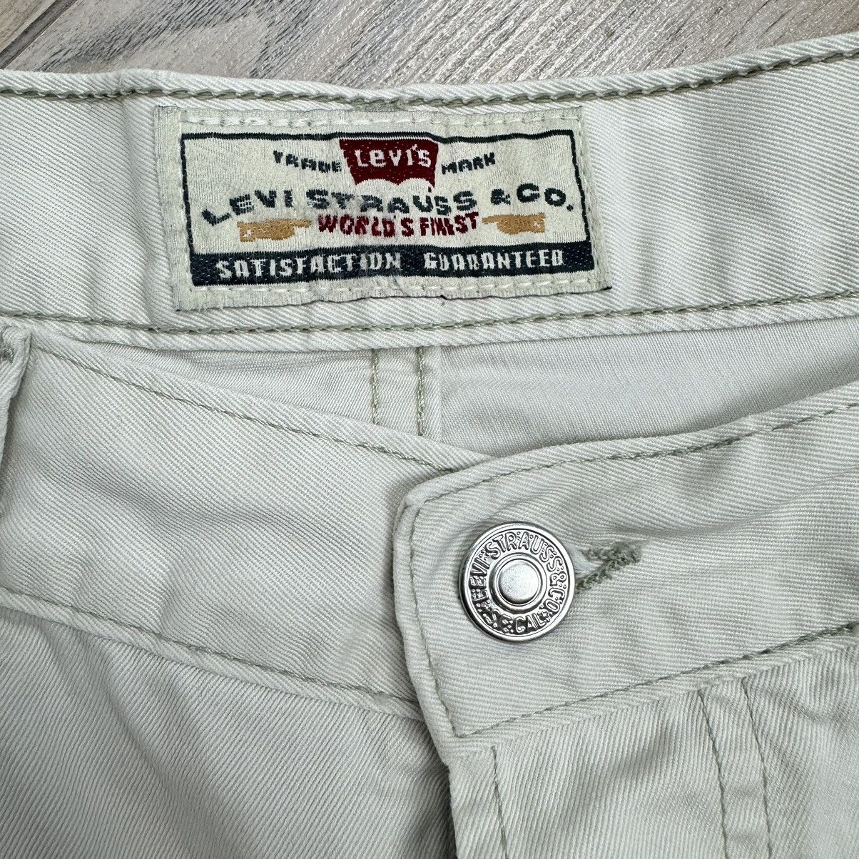 Levi's Vintage Levi’s Black Tab 1994 Cropped White Shorts Size US 36 / EU 52 - 7 Thumbnail