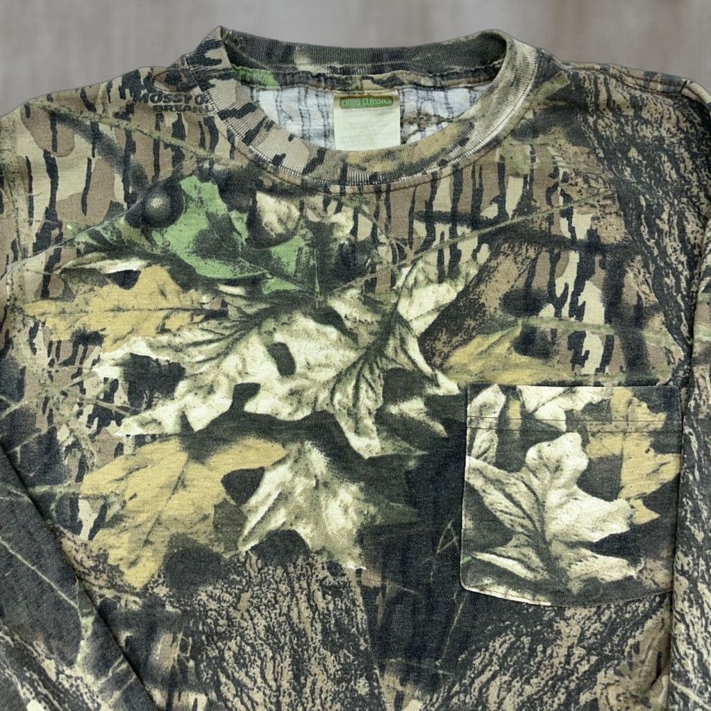 Vintage VINTAGE Mossy Oak Shirt Men Large Camouflage T-Shirt Crew Neck 90s Retro Cartoon? Size US L / EU 52-54 / 3 - 1 Thumbnail