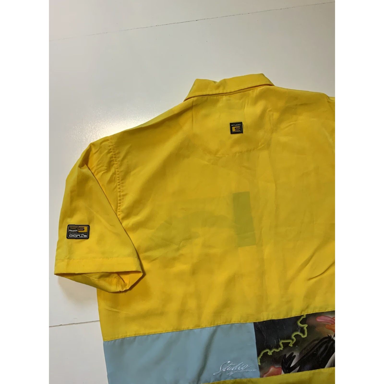 Southpole VINTAGE 90s Y2K 2000s Studio Southpole Warner Bros Looney Tunes Button Shirt Sz.L Yellow Mens Short Sleeve L Tee? Size US L / EU 52-54 / 3 - 4 Thumbnail