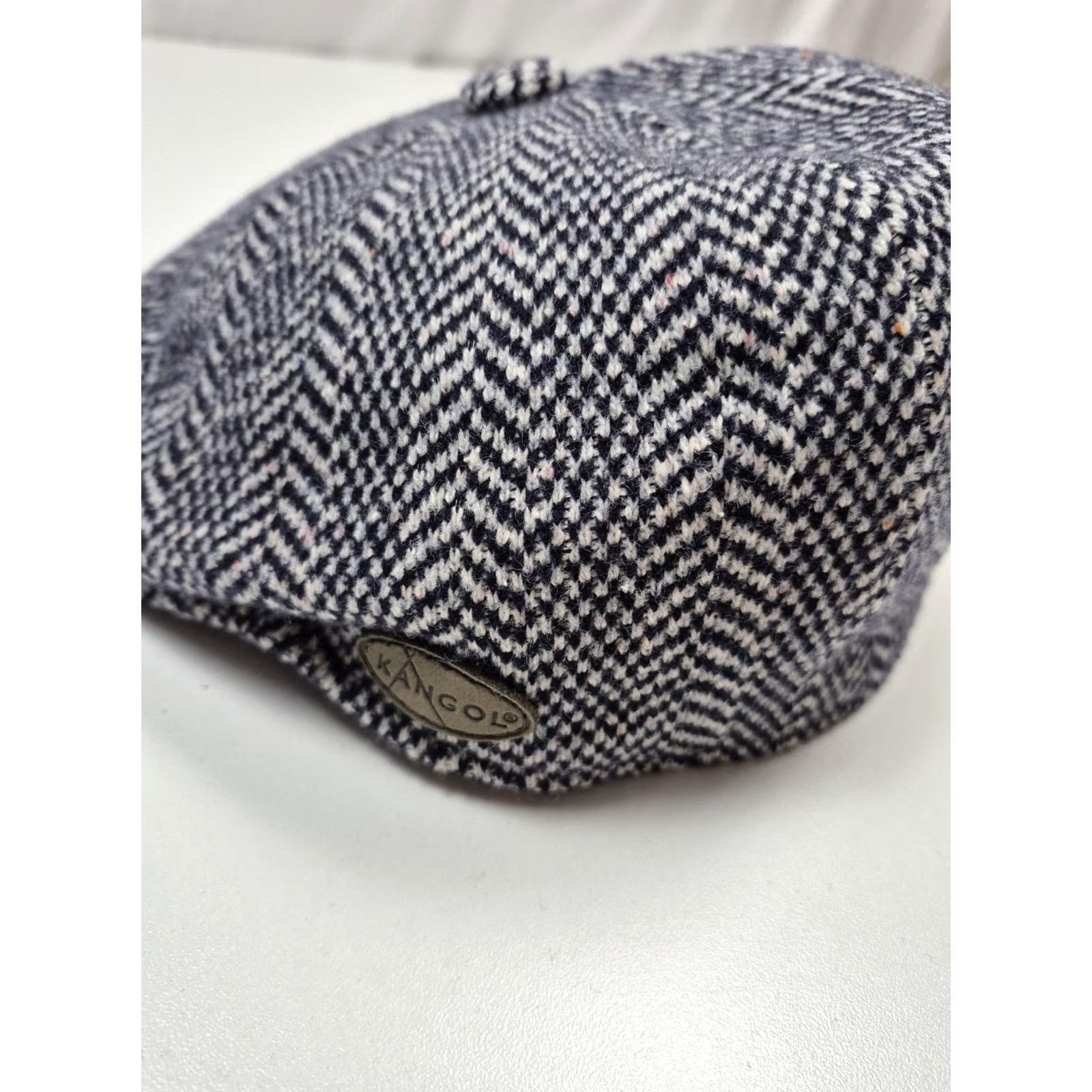 Kangol VTG Kangol Hat Newsboy Cap Fitted Mens M Gray Herringbone Wool Tweed Lined Size ONE SIZE - 3 Thumbnail