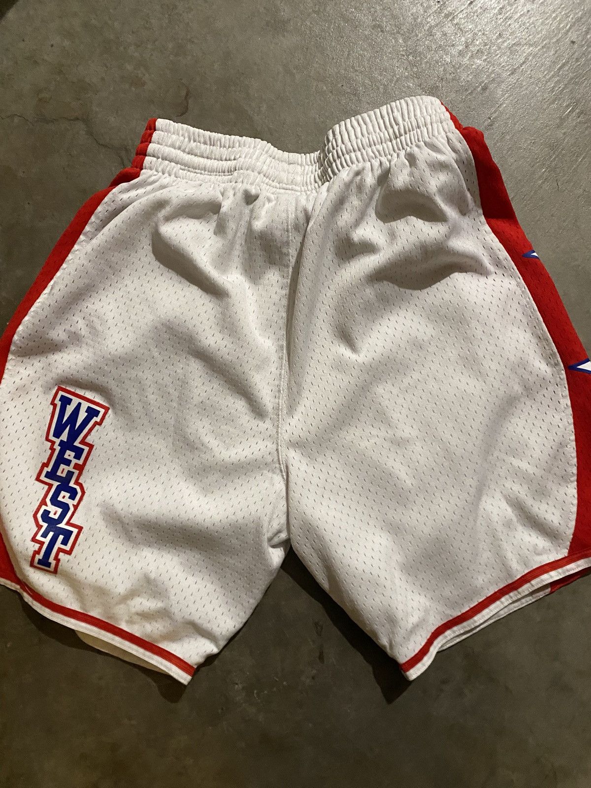 Mitchell & Ness Mitchell & Ness NBA Shorts Medium West Size US 32 / EU 48 - 6 Thumbnail