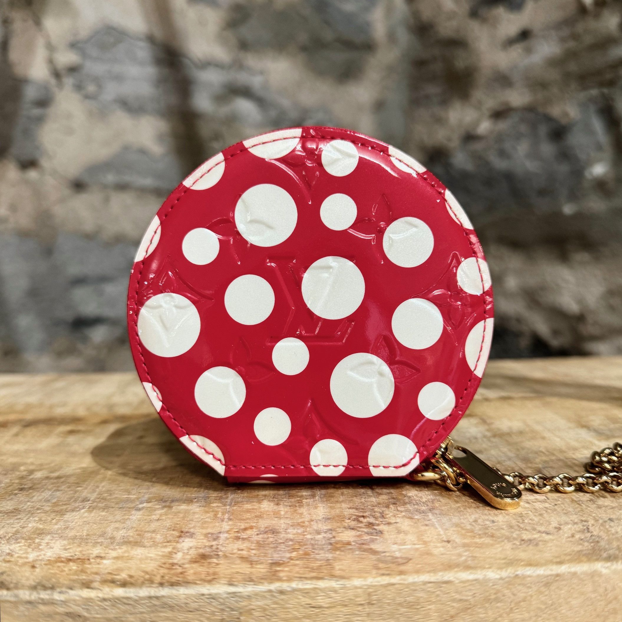 Louis Vuitton × Yayoi Kusama Louis Vuitton X Yayoi Kusama Red Vernis Dot Coin Purse Size ONE SIZE - 3 Thumbnail
