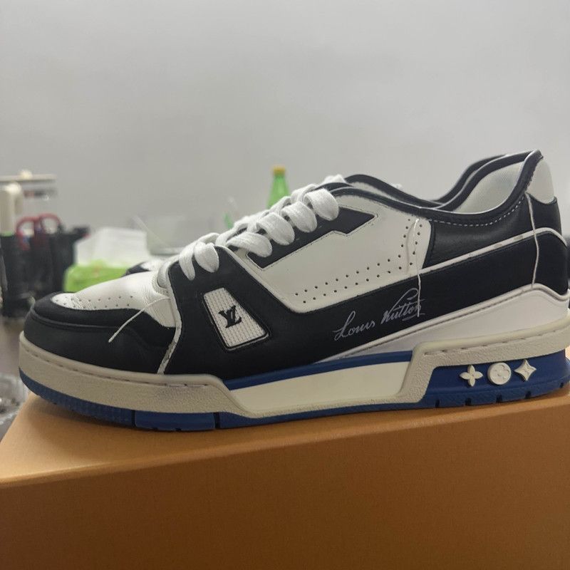 Louis Vuitton Louis Vuitton Trainer Sneakers in Black and Blue 0089 Size US 9 / EU 42 - 1 Thumbnail