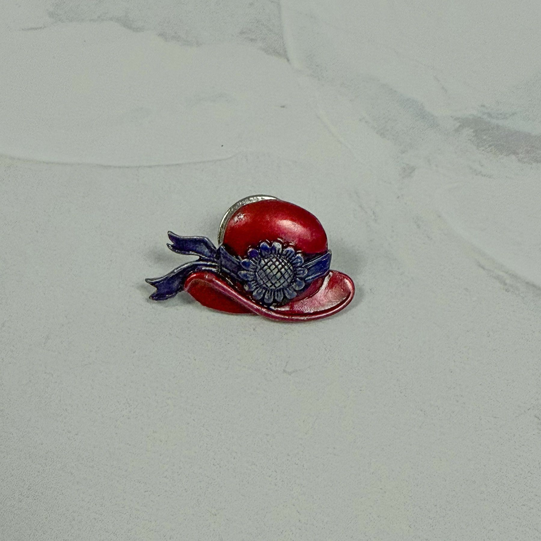 Vintage VTG 1990s Jonette Jewelry Red Hat Society Tie Tack Lapel Pin Size ONE SIZE - 1 Thumbnail