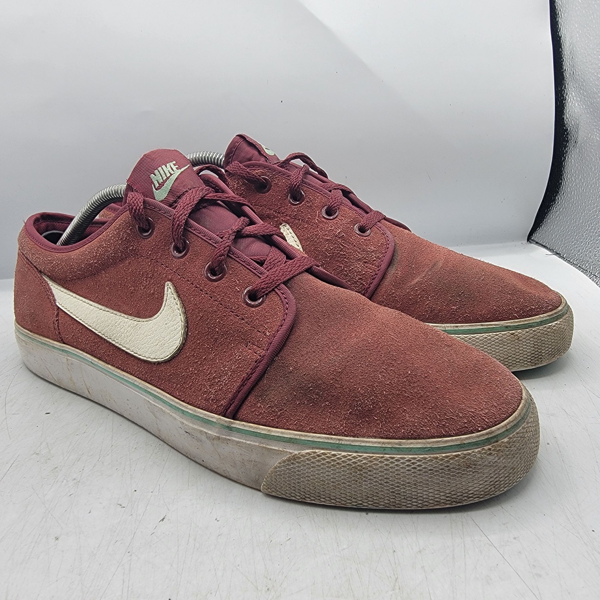 Nike Nike Toki Mens 11.5 Red Sneaker Shoes Walking Skateboarding Size US 11.5 / EU 44-45 - 1 Thumbnail