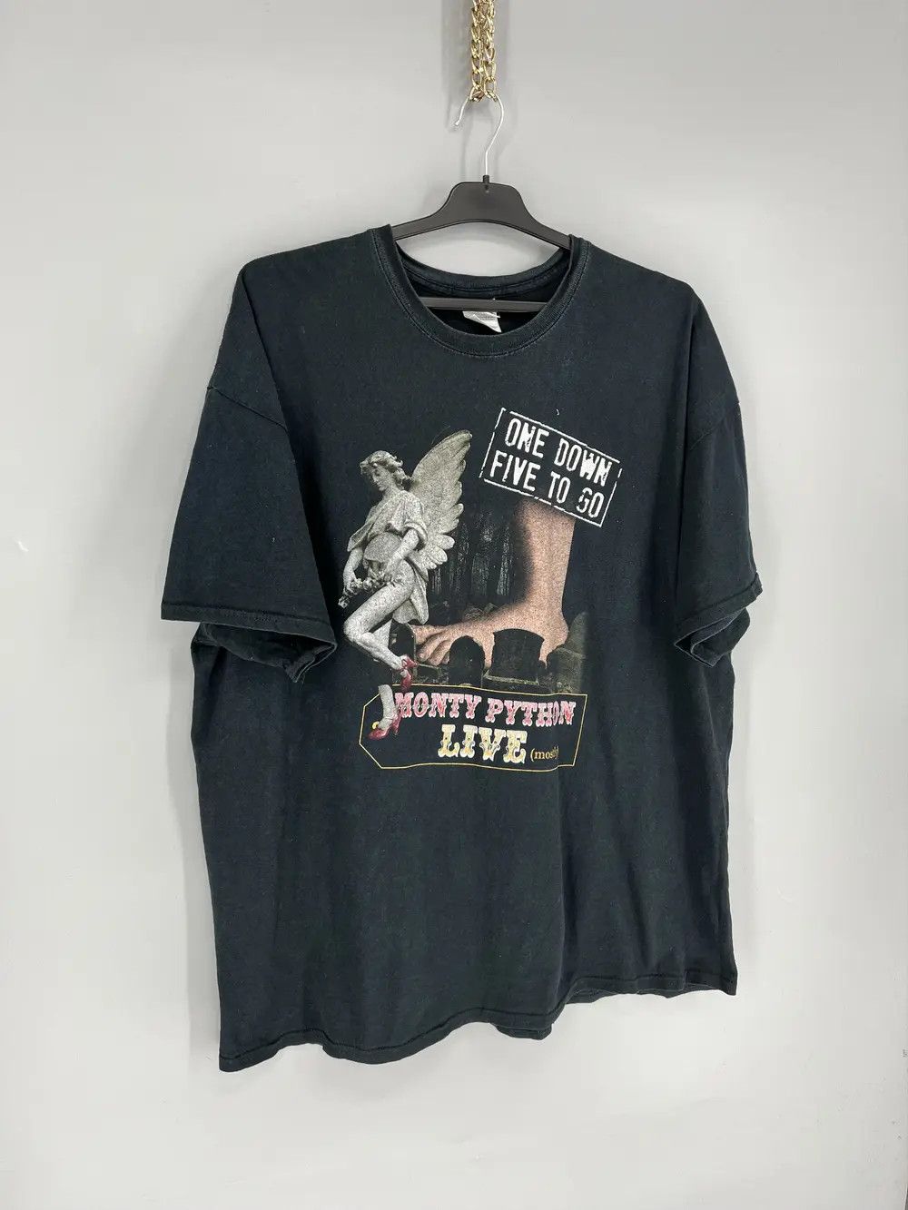 Band Tees RARE VINTAGE MONTY PYTHON TOUR UK COMEDY TROUPE TEE T SHIRT Size US XXL / EU 58 / 5 - 2 Thumbnail