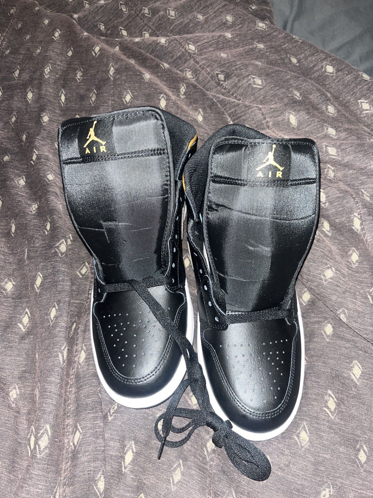 Jordan Brand Jordan 1 mids Size US 11 / EU 44 - 6 Thumbnail