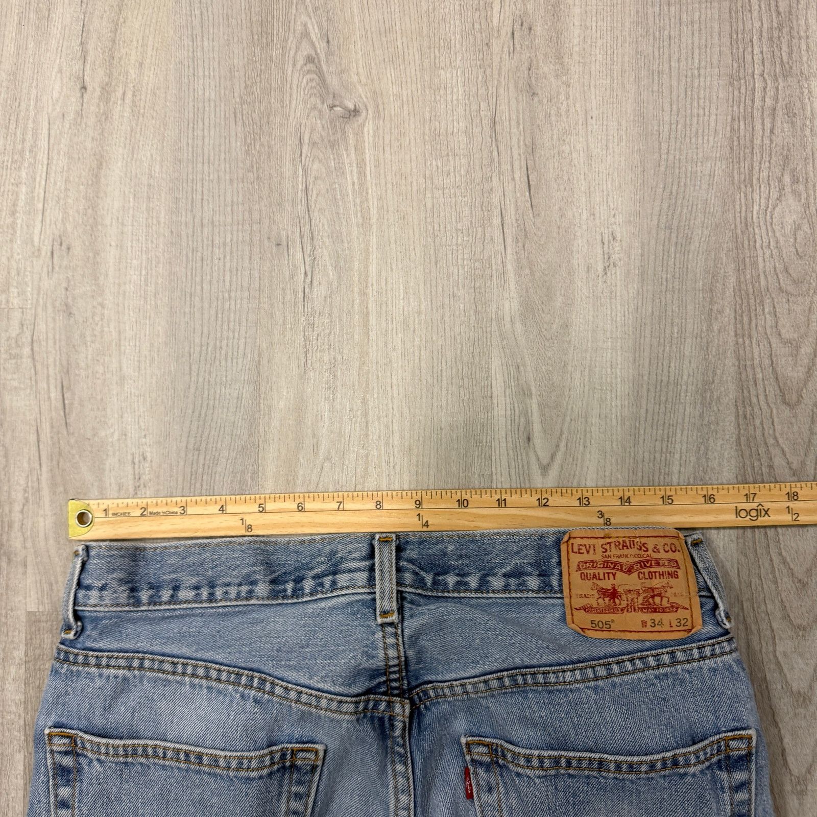 Vintage Vintage Levis 505 Jeans Men's 34x32 Blue Denim Regular Fit Size US 34 / EU 50 - 12 Thumbnail