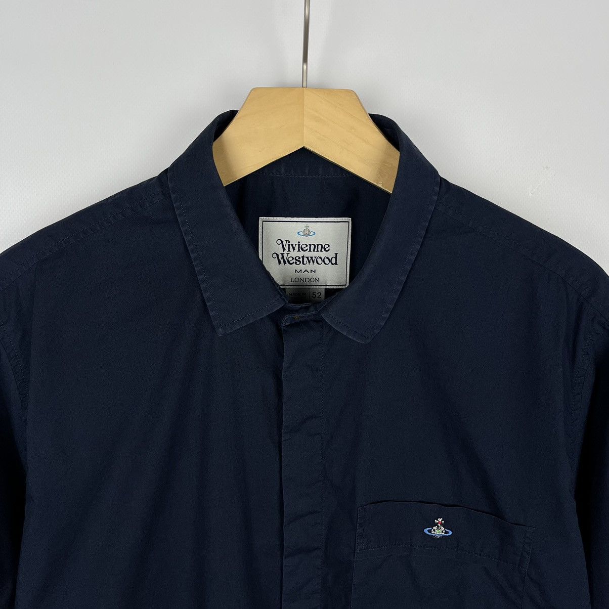 Vivienne Westwood Vivienne Westwood orb logo short sleeve shirt Size US L / EU 52-54 / 3 - 6 Thumbnail
