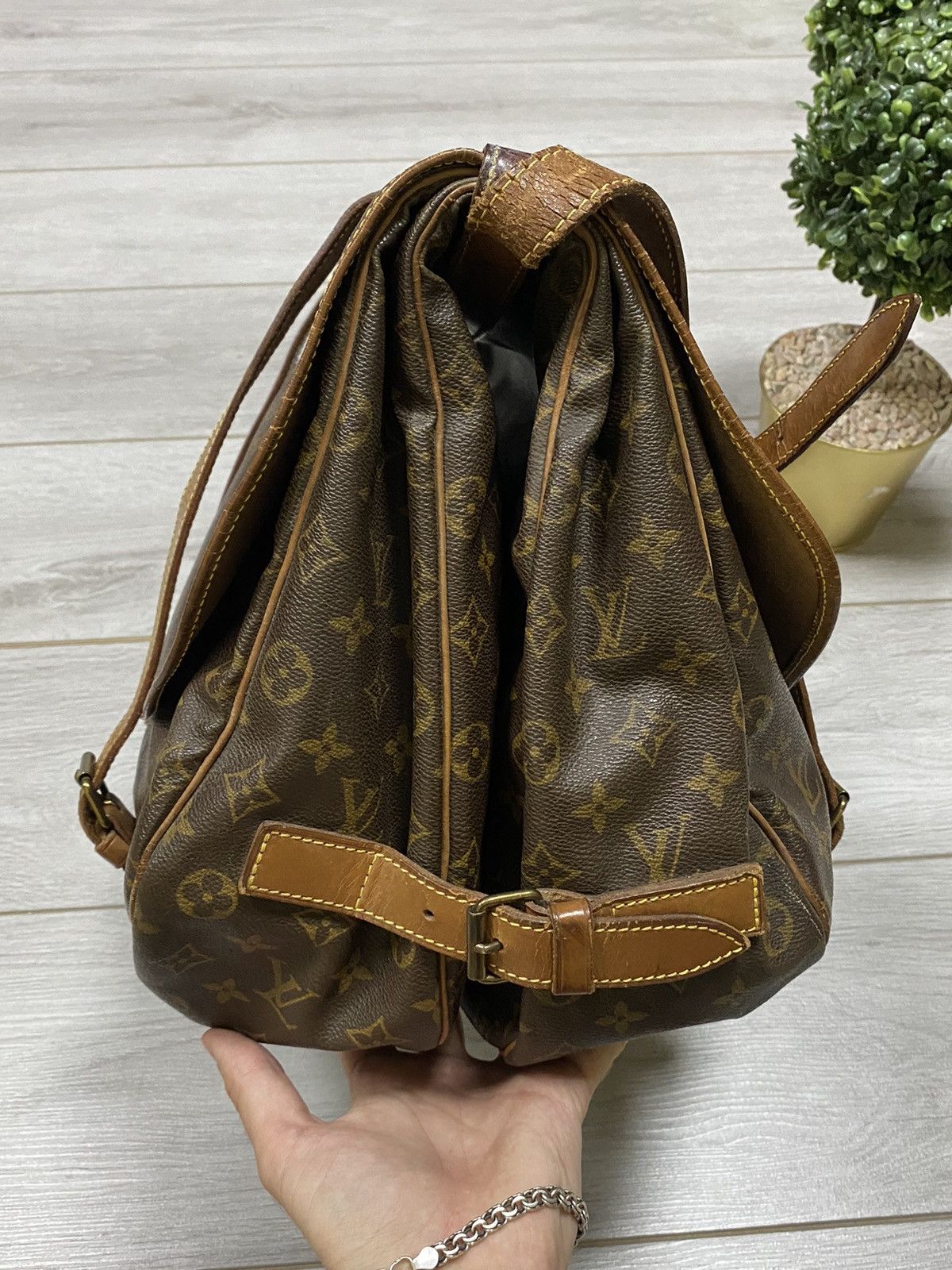 Louis Vuitton Louis Vuitton saumur crossbody bag LV monogram Size ONE SIZE - 6 Thumbnail