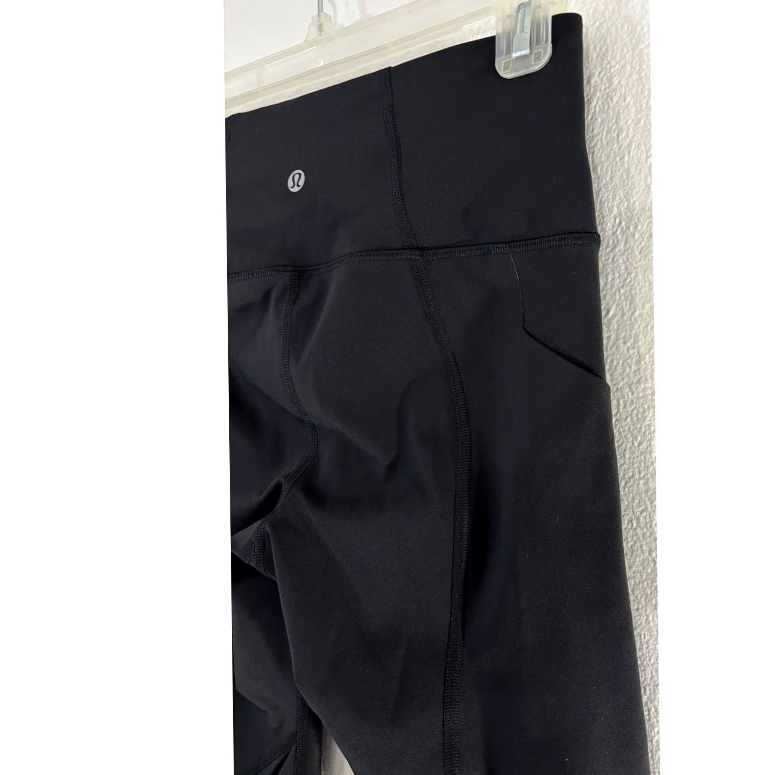 Lululemon lululemon Black Leggings Nylon Lycra Women Size 4 Slim Knit Bodycon Yoga Activewear Shirt? Size 27" / US 4 / IT 40 - 4 Thumbnail