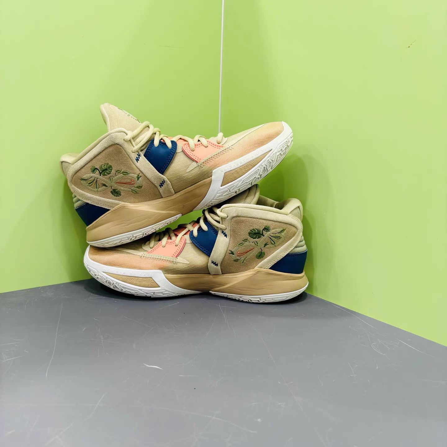 Nike Nike Kyrie 8 Basketball Shoes K15 Size US 9 / EU 42 - 5 Thumbnail
