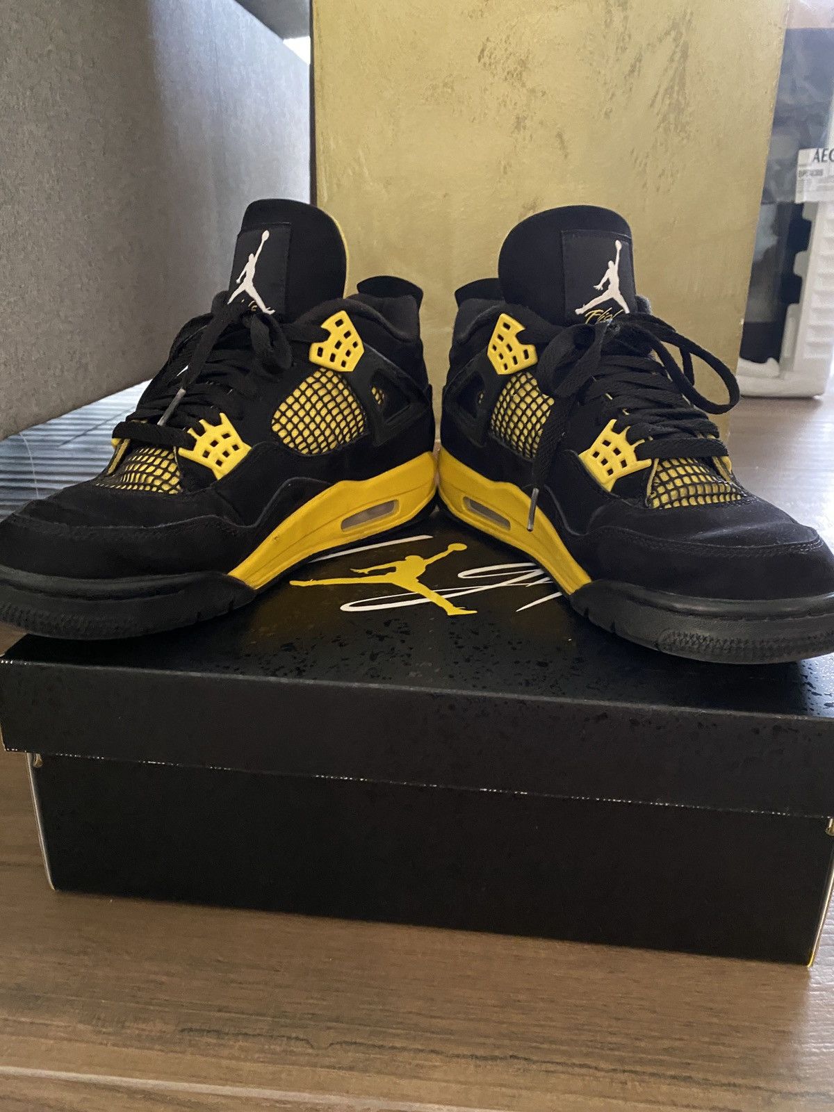Jordan Brand × Nike Air Jordan 4 Retro Size US 8.5 / EU 41-42 - 1 Thumbnail