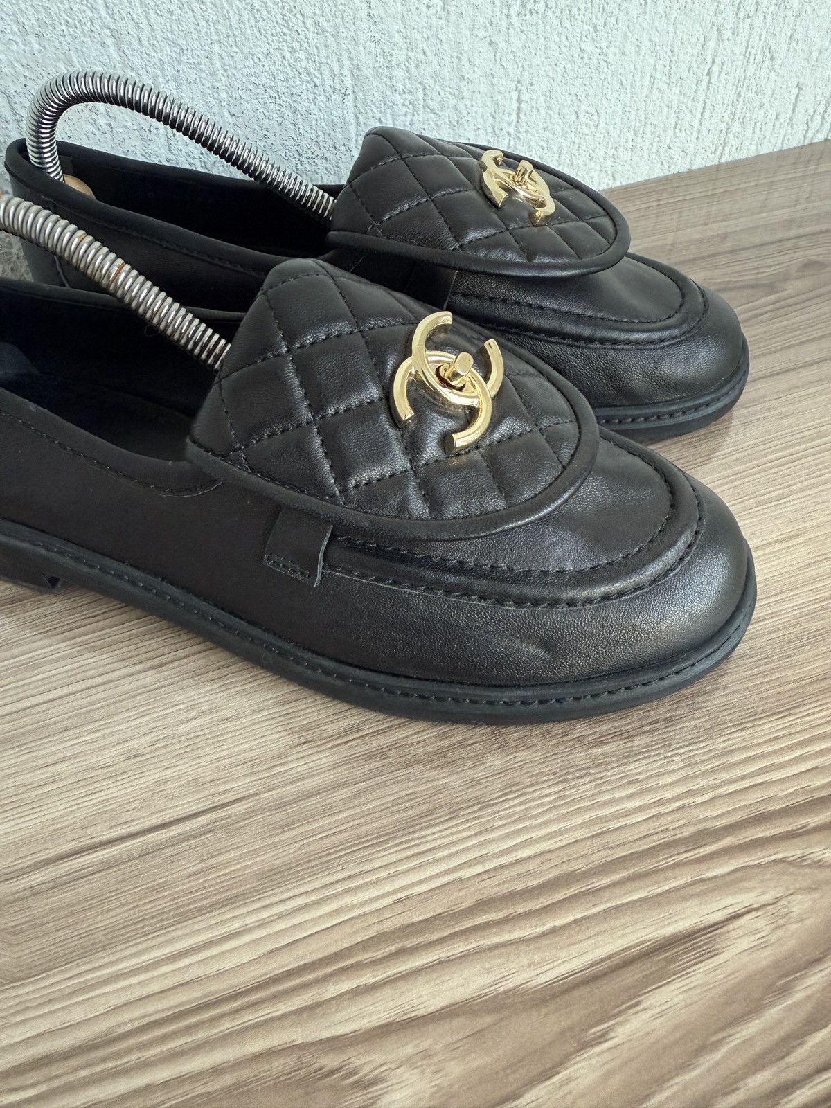 Chanel Quilted flap turnlock CC loafers Size US 9 / IT 39 - 9 Thumbnail