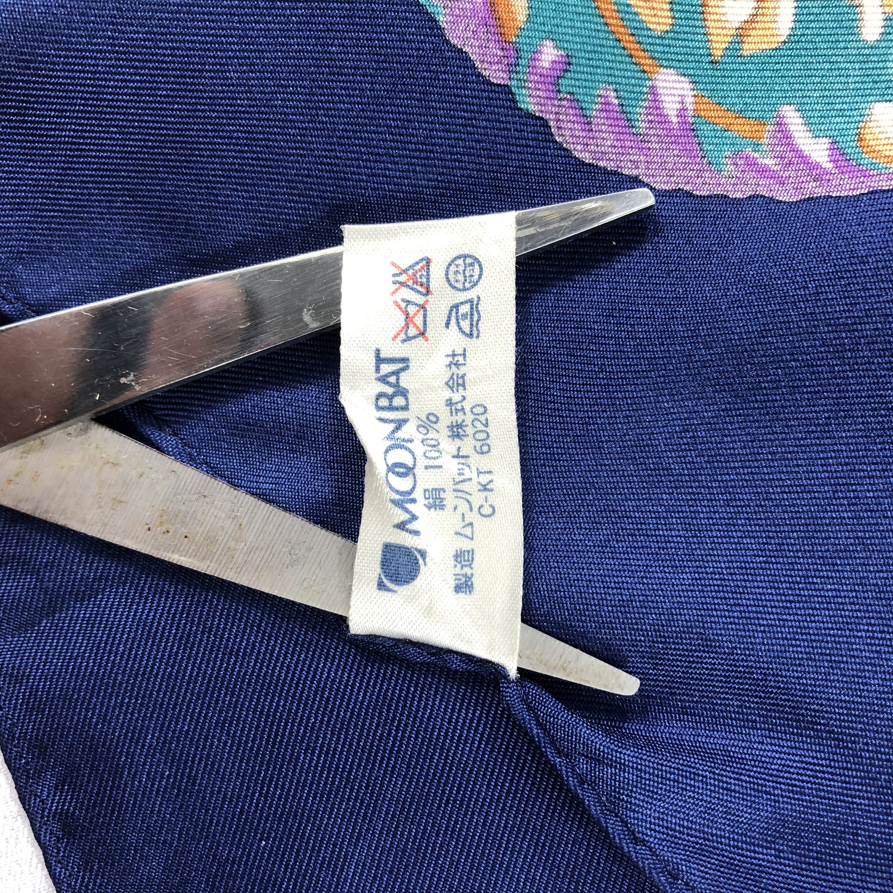 Vintage Vintage La Chatelaine Silk Scarf Size ONE SIZE - 5 Thumbnail