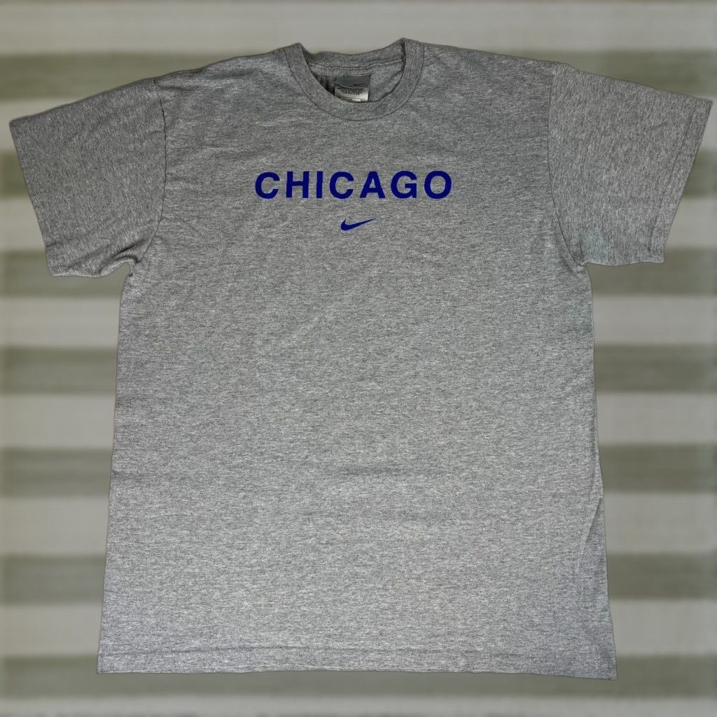 Nike Nike Chicago T-Shirt Mens Vintage XL Silv er Tag Heather Gray Cotton Blend Short Sleeve Crew Neck 2000s Slogan: Chicago Size US XL / EU 56 / 4 - 1 Thumbnail