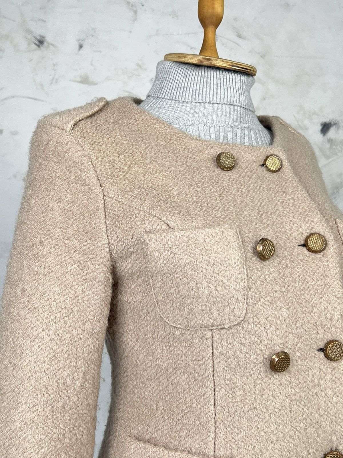 Max Mara Vintage Max Mara Beige Wool Blazer Coat Jacket Size S - M Size M / US 6-8 / IT 42-44 - 4 Thumbnail