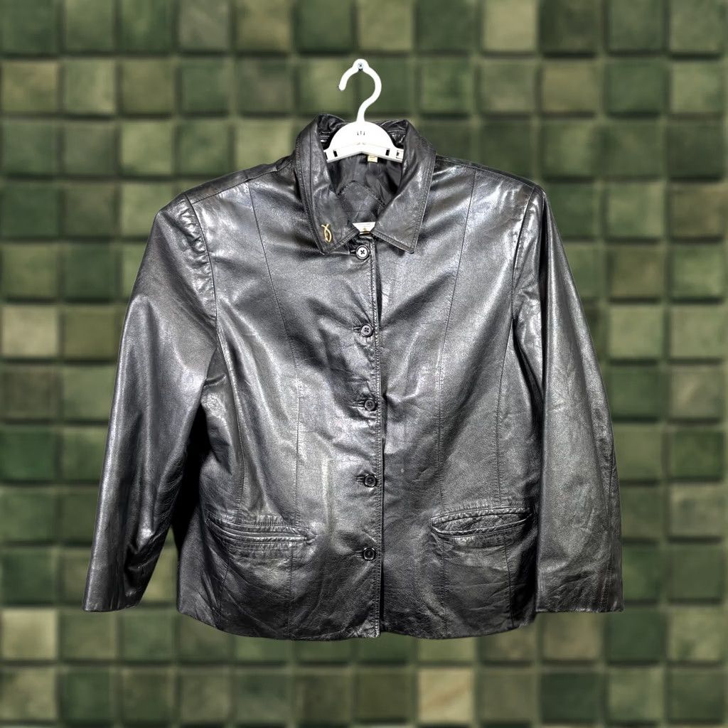 Roundtree & Yorke Roundtree & Yorke Jacket Women's XL Black Leather Lamb Skin Button-Up Size XL / US 12-14 / IT 48-50 - 1 Thumbnail
