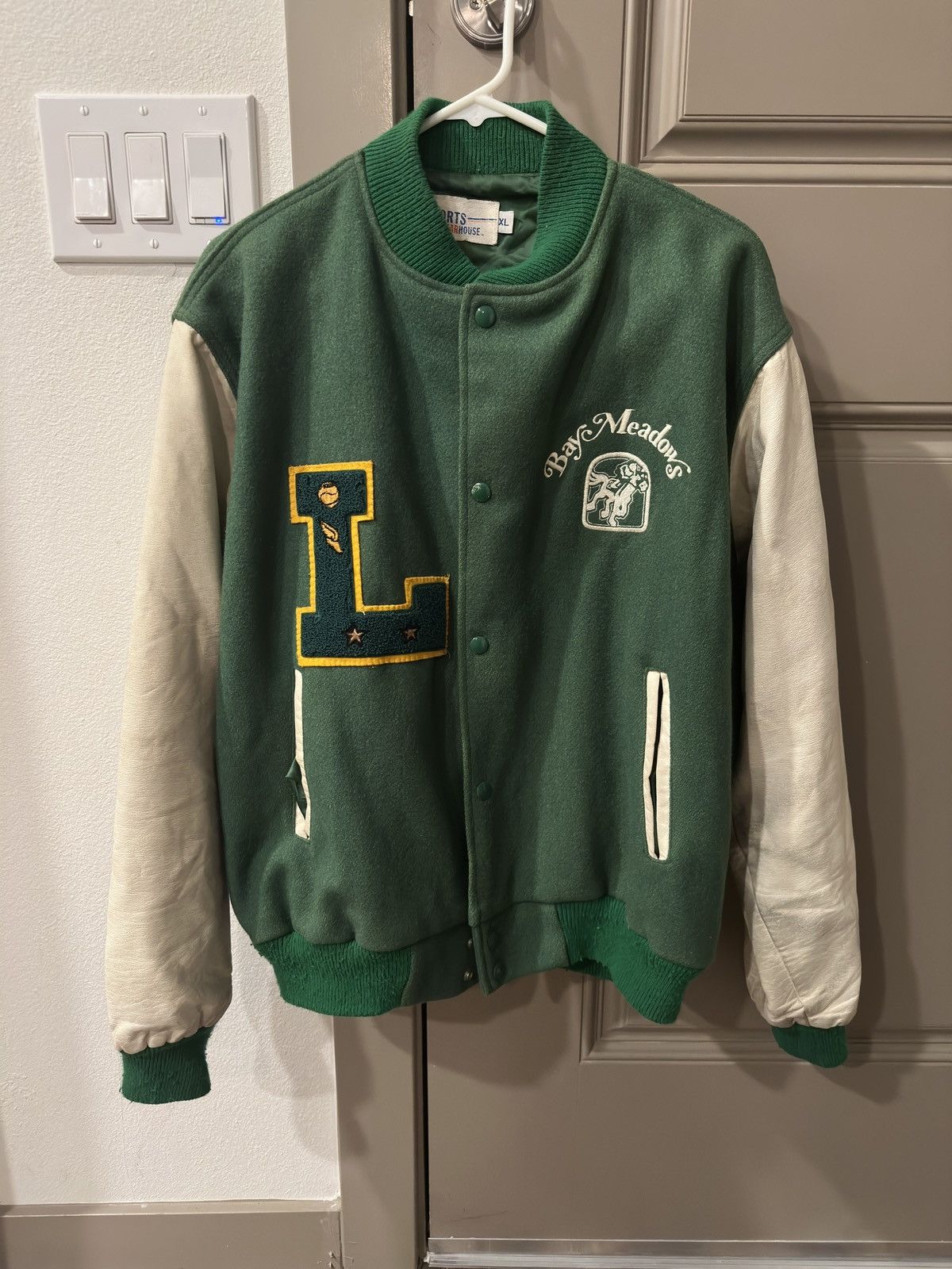 Vintage Vintage Varsity Jacket Size US XL / EU 56 / 4 - 1 Thumbnail
