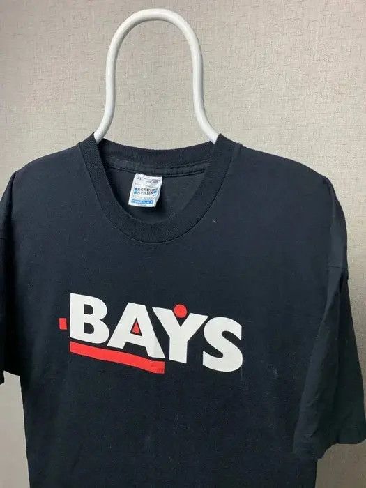 Band Tees Bays T-shirt size XL big logo screen star vintage Size US XL / EU 56 / 4 - 4 Thumbnail