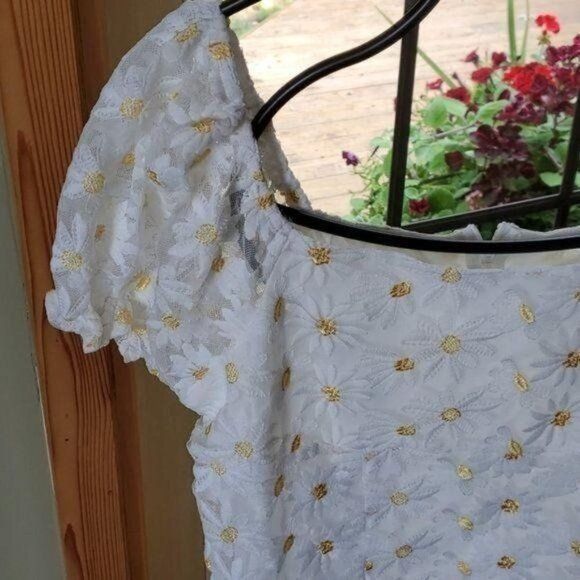 Designer &Merci Sz. M Embroidered White Daisies Lace Lined Baby Doll Size M / US 6-8 / IT 42-44 - 4 Thumbnail