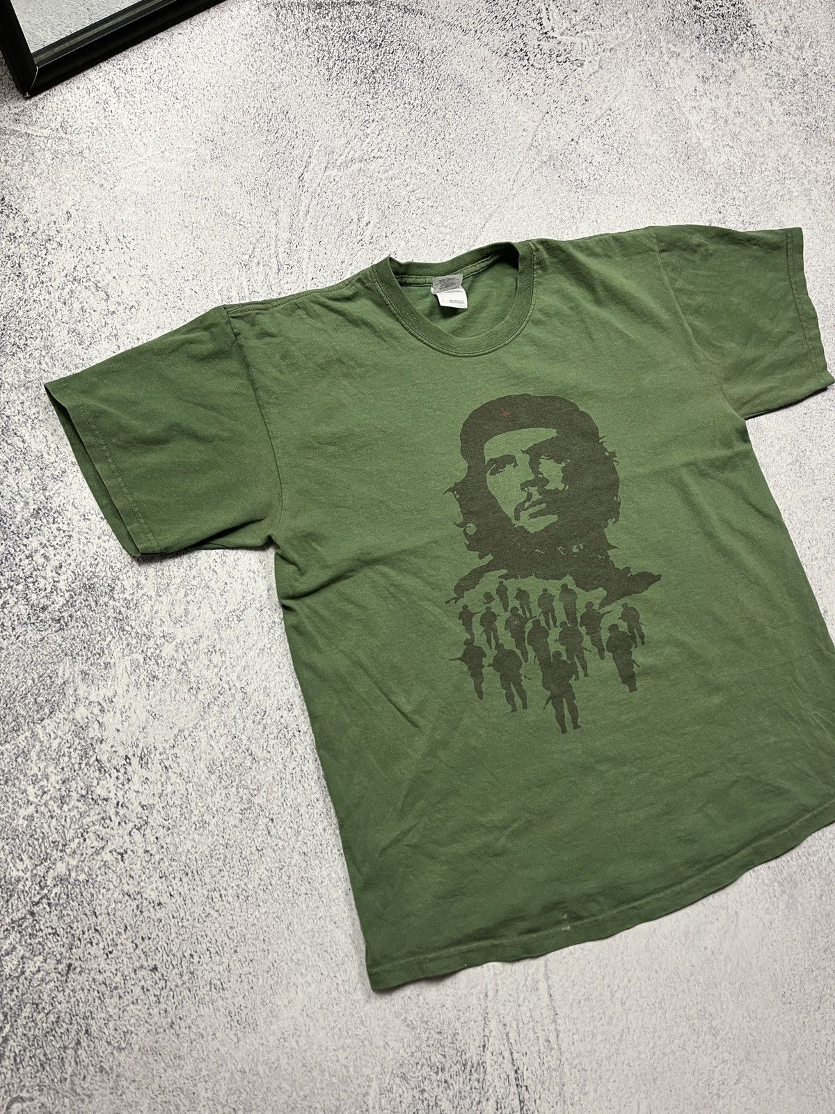 Other Vintage Y2k Enesto Cheguevara Cuba 67 Big Logo T Shirt Rare Size US L / EU 52-54 / 3 - 3 Thumbnail