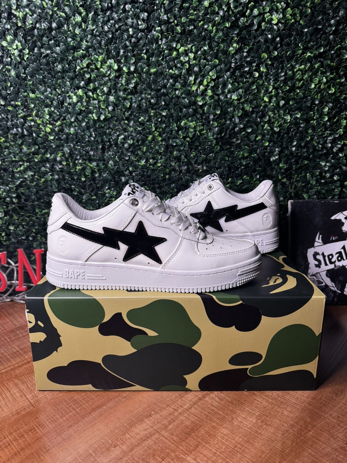 Bape Bapesta #1 white black patent leather Size US 8 / EU 41 - 2 Thumbnail
