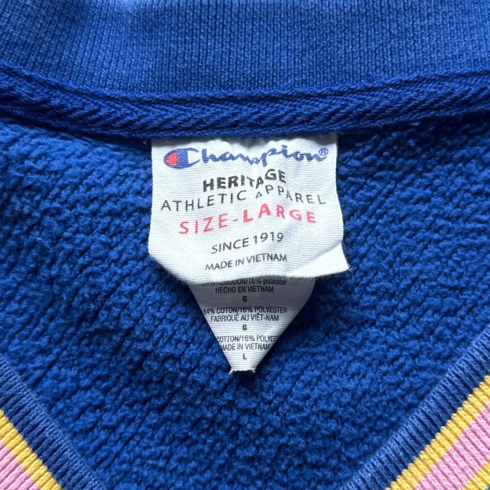 Champion Blue Vintage Y2K Champion Sportswear Crewneck Size US L / EU 52-54 / 3 - 6 Thumbnail