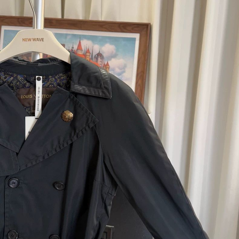 Louis Vuitton Louis Vuitton Black 9-point sleeve design with lambskin st Size XS / US 0-2 / IT 36-38 - 4 Thumbnail