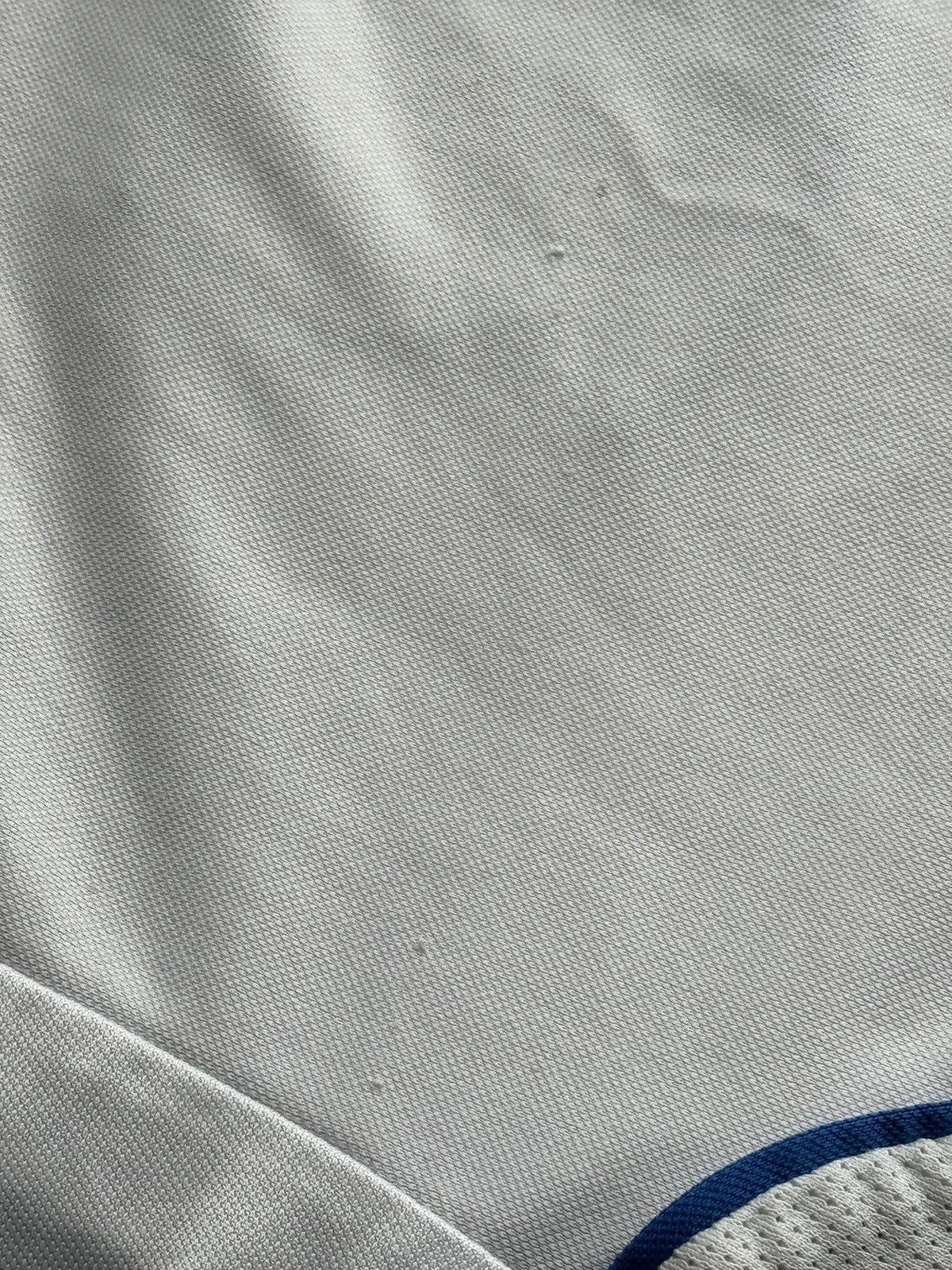 Other Portsmouth 00/02 Away Football Jersey Size US L / EU 52-54 / 3 - 16 Thumbnail