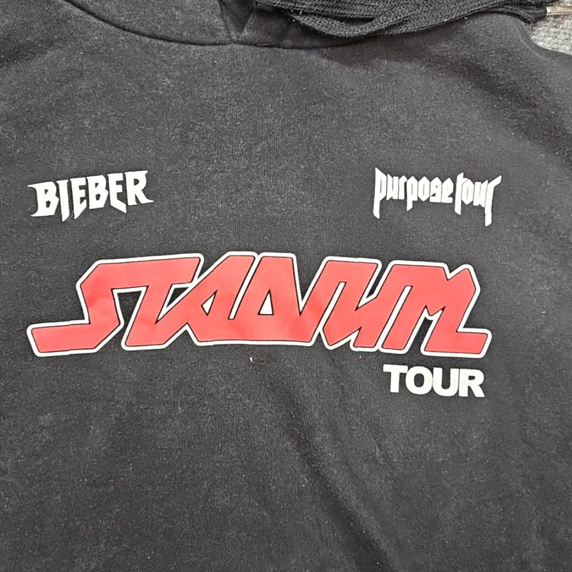 Vintage Justin Bieber Hoodie Women XL Black Crop Top Purpose Tour Stadium Sweatshirt Pullover Hooded Graphic Print All Seasons Size XL / US 12-14 / IT 48-50 - 2 Thumbnail