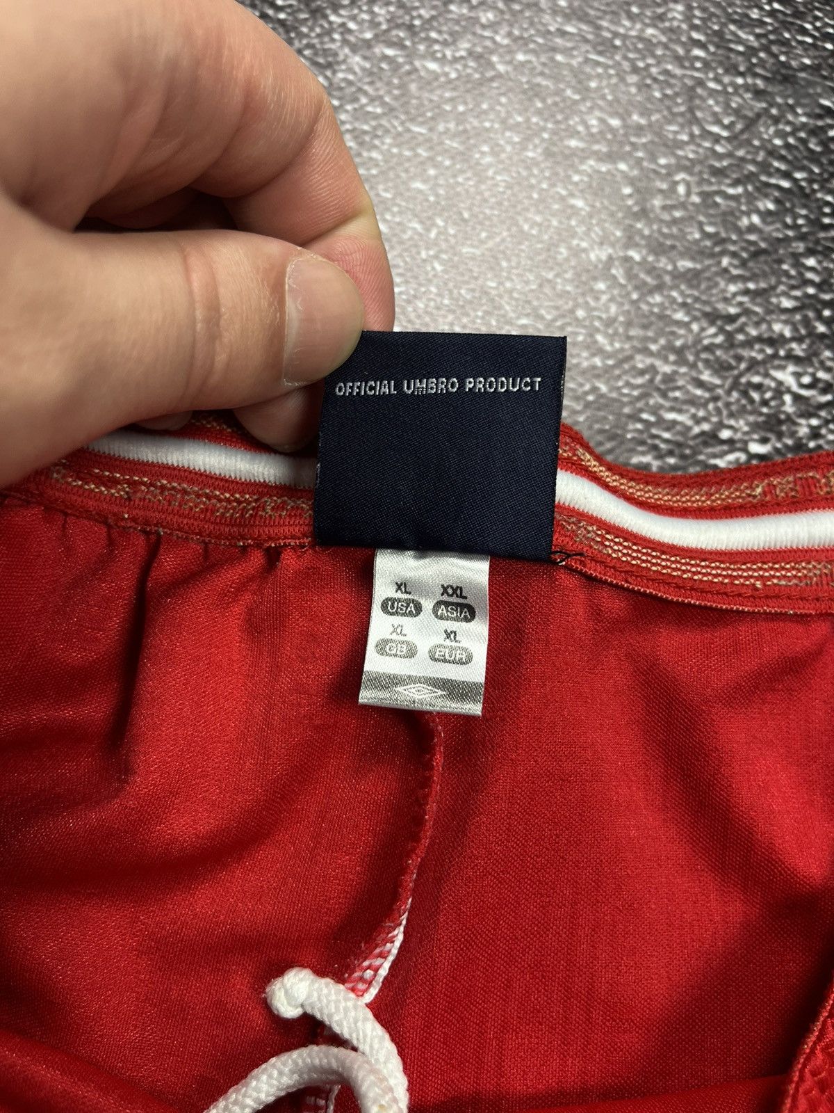 Umbro Vintage Umbro Mens Shorts Monogram Red Dri Fit Y2K Size US 36 / EU 52 - 6 Thumbnail