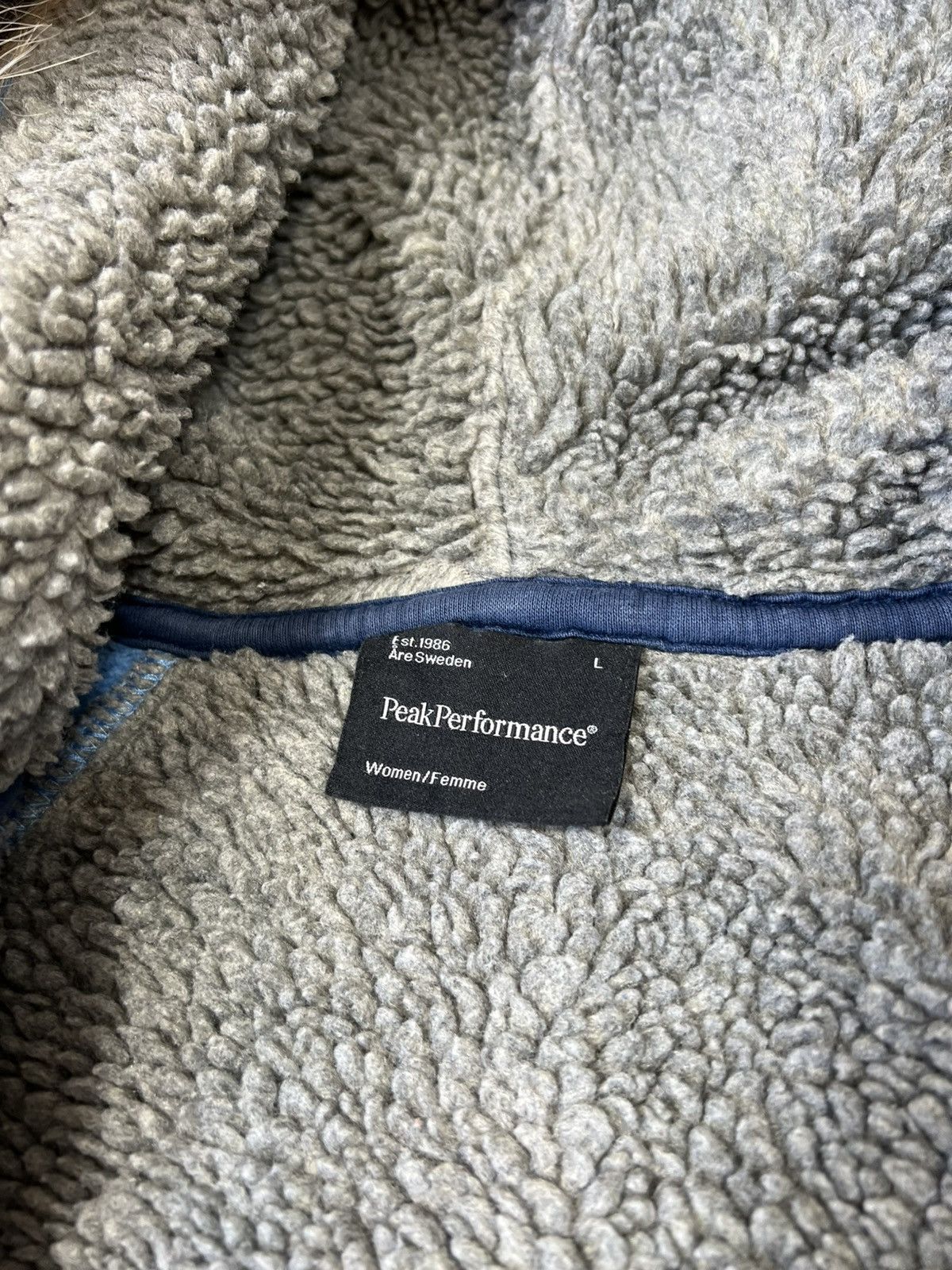 Vintage Vintage IfSixWasNine Style Peak Performance Fur Faux Hoodie Size L / US 10 / IT 46 - 10 Thumbnail