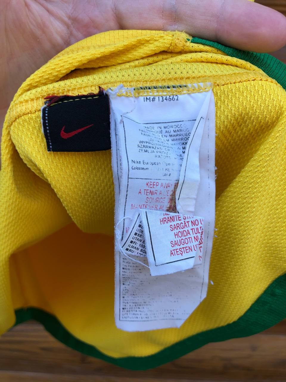 Nike BRASIL HOME FOOTBALL SHIRT SOCCER JERSEY NIKE Size US L / EU 52-54 / 3 - 9 Thumbnail