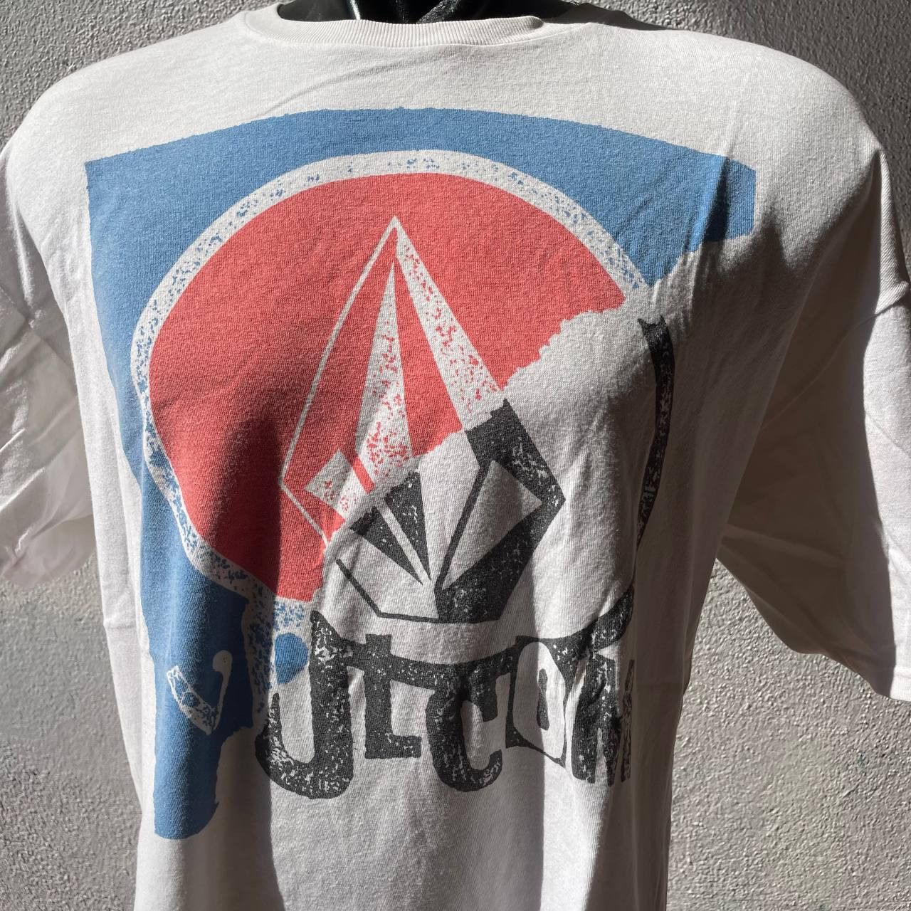 Volcom ⭐️SALE⭐️ [L] VOLCOM STONE SURF VINTAGE TSHIRT GRAPHIC Size US L / EU 52-54 / 3 - 2 Thumbnail